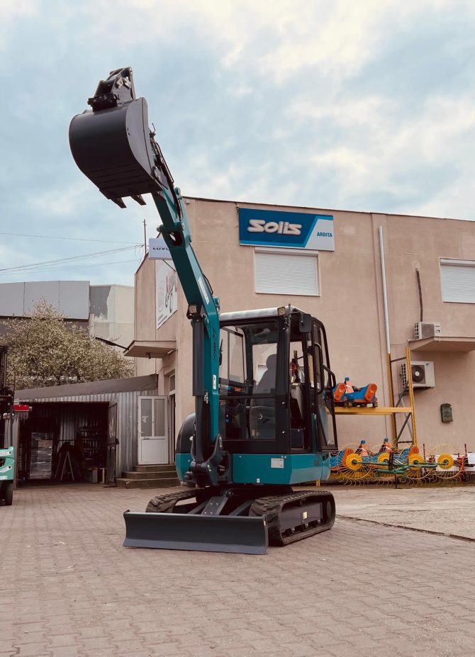Miniexcavator KAMEX SQ28B