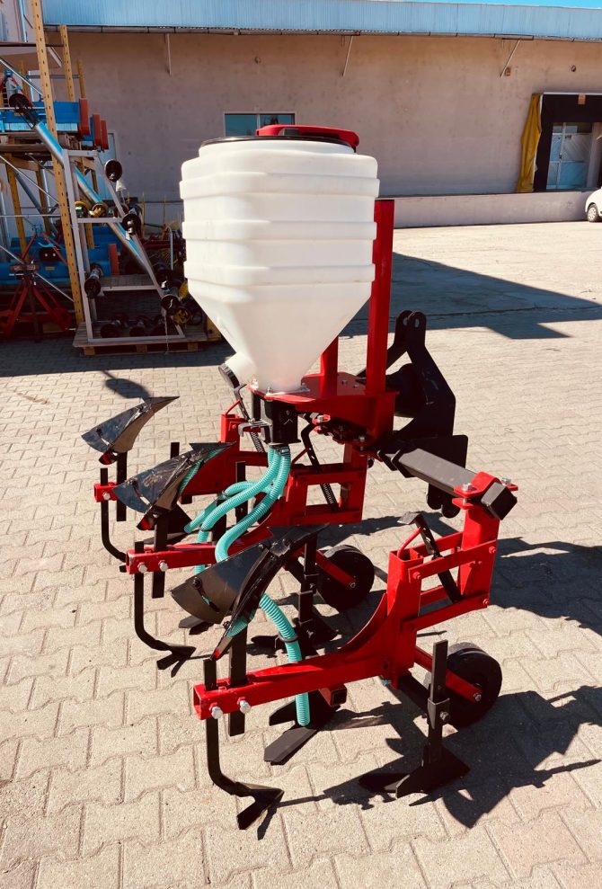 Prasitoare 3 randuri cu fertilizare