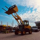Breckner ZL 38 - Mini incarcator (max 2300kg)