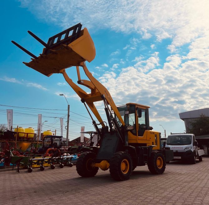 Breckner ZL 38 - Mini incarcator (max 2300kg)