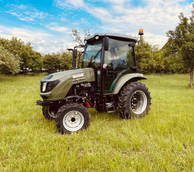 Tractor Agri Tracking 50 Cp cu cabina