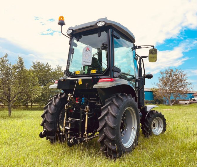 Tractor Agri Tracking 50 Cp cu cabina