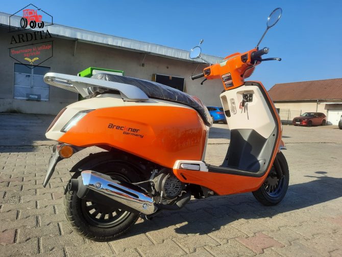 Scuter Breckner FRIDA125 CC