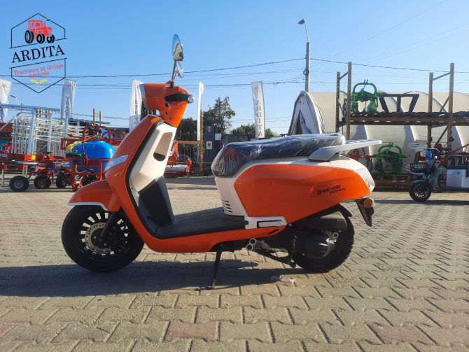 Scuter Breckner FRIDA125 CC