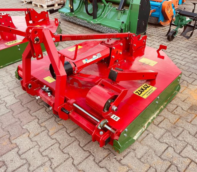 Tocatoare resturi vegetale K-180